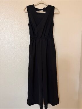 Kashieca Sleeveless Black V-Neck Jump Suit (S)